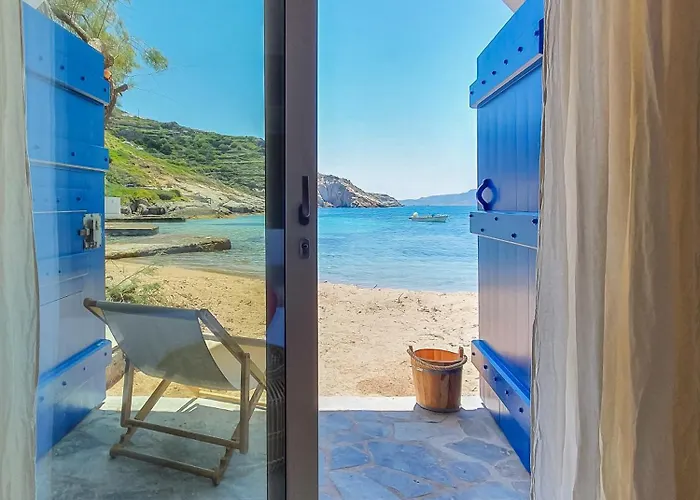 The Cove House * Plaka (Milos)