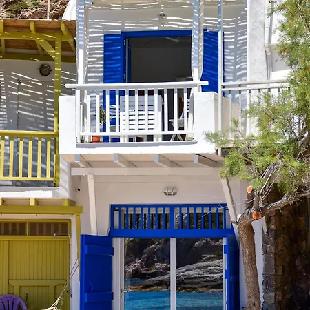 The Cove House * Plaka (Milos)