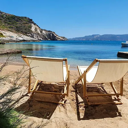 Ferienhaus The Cove House Plaka (Milos)