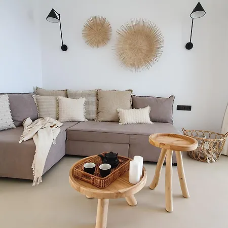 The Cove House Plaka (Milos)