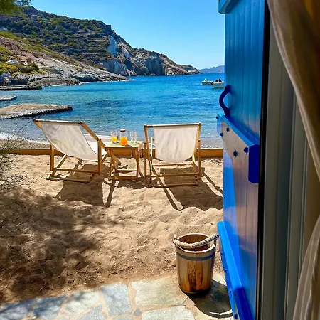 The Cove House * Plaka (Milos)