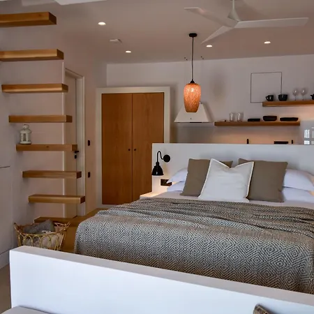The Cove House * Plaka (Milos)