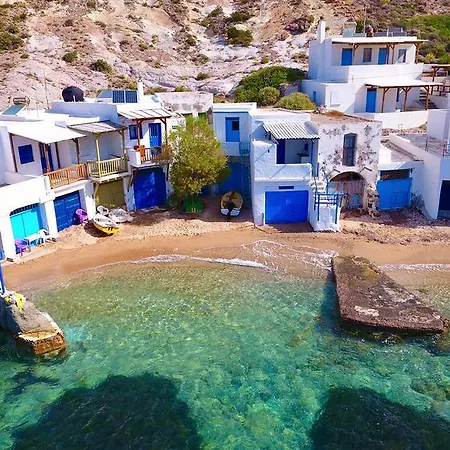 The Cove House Plaka (Milos)