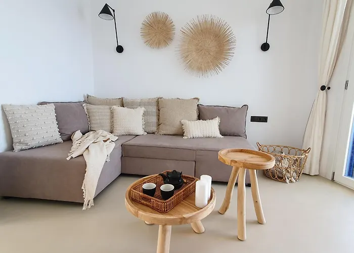 The Cove House Plaka (Milos)