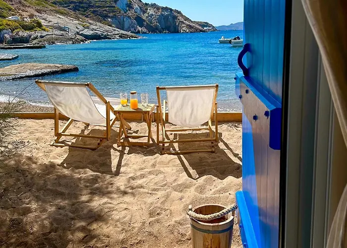 The Cove House * Plaka (Milos)