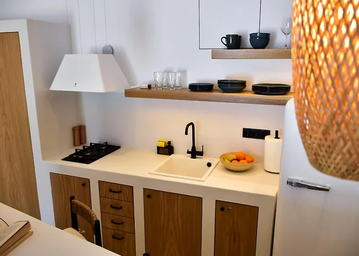 The Cove House Plaka (Milos)