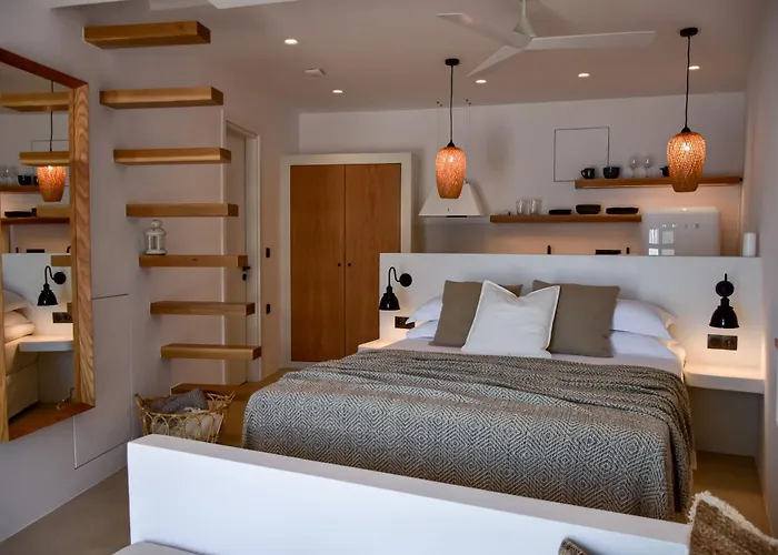 The Cove House * Plaka (Milos)